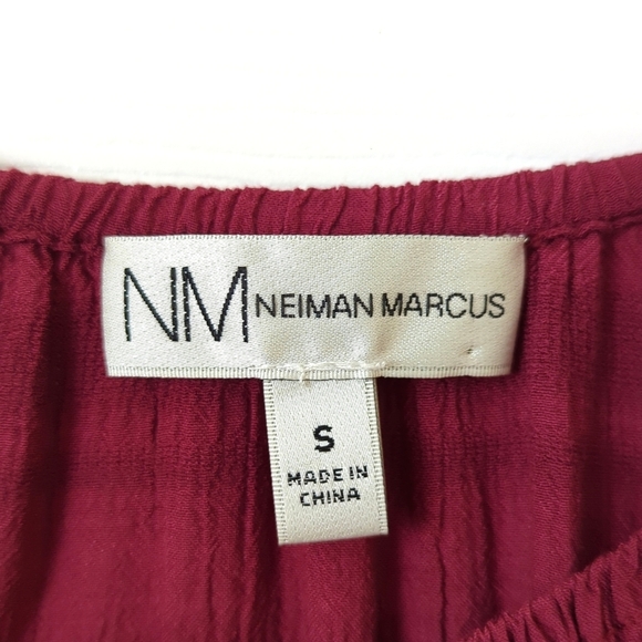 Neiman Marcus Jacquard Striped Off Shoulder Quarter Bell Sleeve Blouse Berry S - Picture 5 of 10